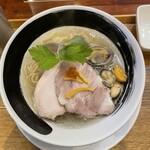 麺処 しろくろ - 『浅利とムール貝の汐そば』1,000円　
