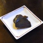 手打ち蕎麦 かね井 - お通し／ゆべし