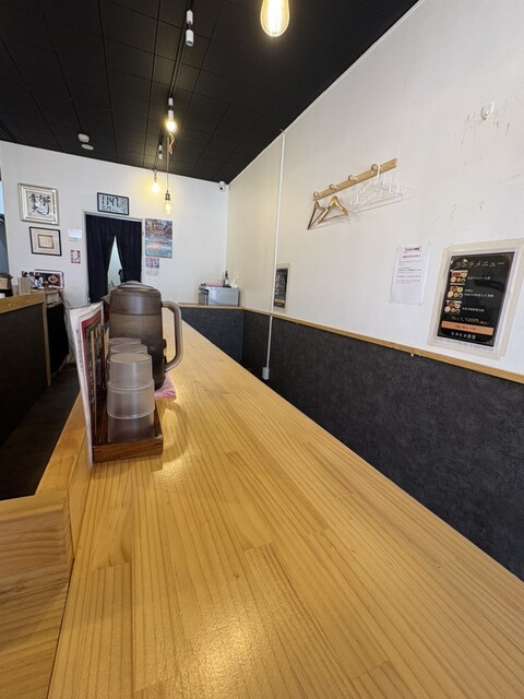 ピカピカ食堂 - 国際センター/中華料理 | 食べログ