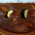 カレー専門店 円山教授 - 煮込み浜カレー(ルーのアップ)