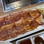 焼肉ライク - 「ミックスカルビ大」（1,190圓）の御肉。