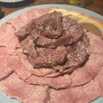 焼肉 静龍苑 - 塩物盛り合わせ