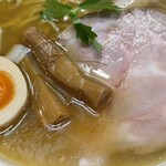 鶏こく中華 すず喜 - こく塩(920円)