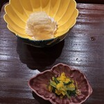 お料理 佐藤 - ・地元の渡り蟹と梨　と　菊のお浸し