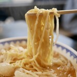 ごはん処食堂ミサ - 麺リフトアップ