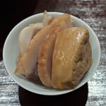 お料理 佐藤 - 添えられた珍味の胃袋は独特のコリコリとした食感を、そして濃厚な肝は舌の上でとろけるようなコクと旨みを広げる。