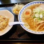 ごはん処食堂ミサ - 塩ラーメン 並盛＋半チャーハン