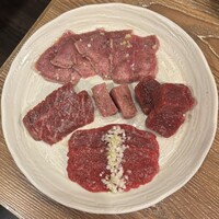 炭火焼肉ホルモン うしごろ 中目黒店 - 