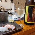 鮨 ひでぞう - タコ、炙りサーモン、日本酒