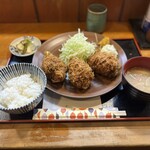 割烹 三友 - カキフライ3個定食