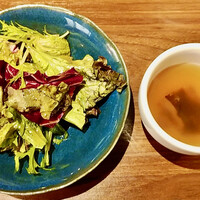 焼肉×創作びすとろ 笑進笑明 - サラダ、スープ