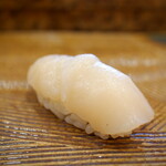 にぎり鮨 一五〇 - 帆立