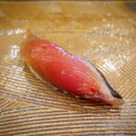 にぎり鮨 一五〇 - 藁焼きカツオ