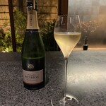 イチリン ハナレ - シャンパーニュ˚✧₊⁎→アンリオ　ブリュット　スーヴェラン