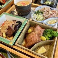 スギモト 本店 - 上段肉三種