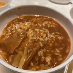 筑紫樓 - 〆はフカヒレの姿煮ご飯。贅沢です。
