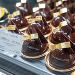 トシ・ヨロイヅカ 東京 - 