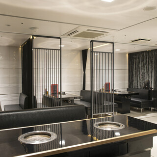 ゆったり寛げる上質空間。心地よい焼肉時間を。