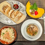 創作四川料理 廣明 - 豪華 餃子定食w