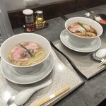 宍道湖しじみ中華蕎麦 琥珀 池袋店 - 