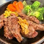 いきなりステーキ - アンガスリブレットステーキ300g 2,540円
ランチセット ＋200円
トッピングブロッコリー ＋120円
トッピングキャロット ＋120円