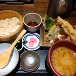 326088339 - ランチの三崎まぐろレア天盛りひつまぶし膳（1380円）