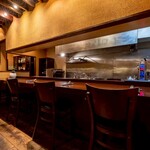 Bonne chance! M - 店内カウンター