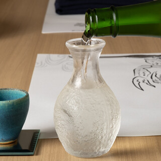蟹に合う日本酒を中心としたドリンクを取り揃え