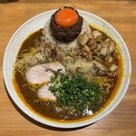 吉田カレー  - ブリカレー（限定カレー）チェンジ、並、豚小、玉ねぎアチャール、チキンアチャーリー（限定トッピング）、ゴーダチーズ（限定トッピング）