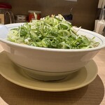 たかばしラーメン - たかばしラーメン横から\(//∇//)\