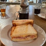 調理室池田 - お店の造りが開放的で気持ちいい。