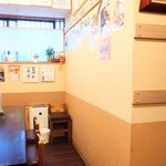 らぁめん 一福 - 相席テーブルエリア。