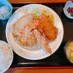 お食事処 大原 - 海老フライ1+アジフライ3定食　2050円税込