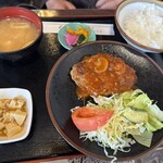 KITCHEN HEIGHTS - ハンバーグ定食