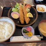 KITCHEN HEIGHTS - 海老フライ定食