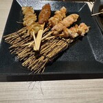 さかな酒場 魚星 - 【鶏串5種盛り合わせ】