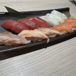 さかな酒場 魚星 - 【寿司】