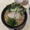 横浜ラーメン 新横家