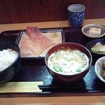 おおさわ - ランチ：刺身盛り合わせ定食