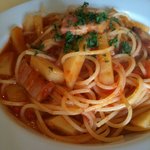 VESTA - ベーコンとジャガイモのトマトソーススパゲティ