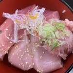 みなと市場 小松鮪専門店 - 