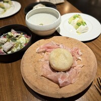 ERUTAN RESTAURANT BAR - 