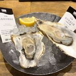 エイス シー オイスターバー - 生牡蠣２ピース
