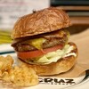 CRUZ BURGERS & CRAFT BEERS - BACON & CHEESE