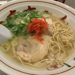 やまちゃん - ラーメン800円