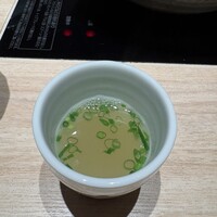 水たき料亭 博多華味鳥 ヒルトンプラザウエスト店 - お鍋のお出汁