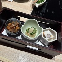 水たき料亭 博多華味鳥 ヒルトンプラザウエスト店 - 小鉢三種