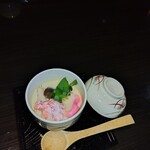 やっちろ - 茶碗蒸しは蟹のほぐし身入り　こちらは薄味ダケド、出汁は効いてます