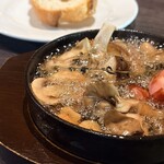 キノコとベーコンのアヒージョ