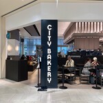 THE CITY BAKERY Minamoa 히로시마 - お店(ミナモア内から)♪